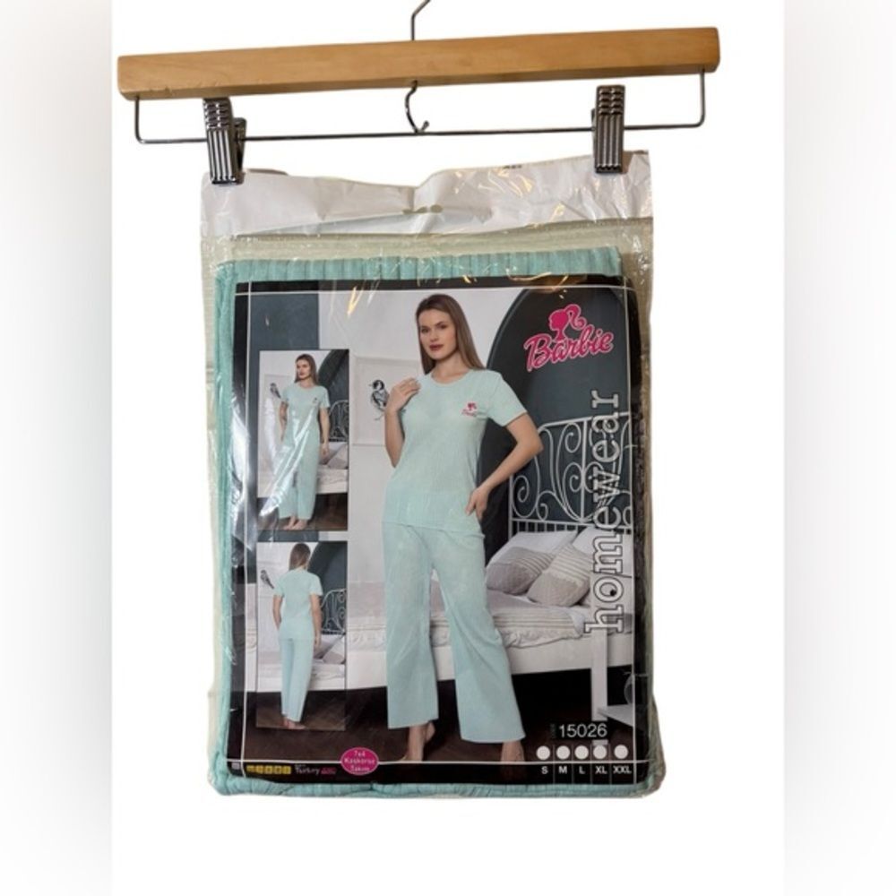 New Barbie l home wear pajama set large